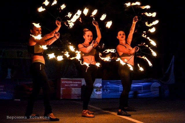 В Коктебеле состоялся второй фестиваль огненных театров «Крым Fire-fest» 7
