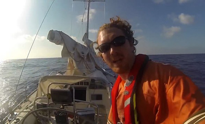В Бермудском треугольнике на буксир взяли яхту-призрак. Попытались довести к берегу, но через 47 дней горючее кончилось Культура