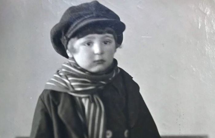 Эрик Неизвестный в детстве / Фото: kratkoebio.ru
