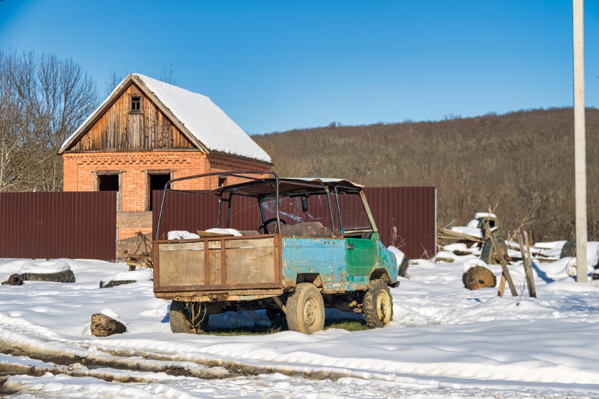 Хутор Зазулин: гуляла среди гусей, кур и овец и нашла немецкий военный мемориал 