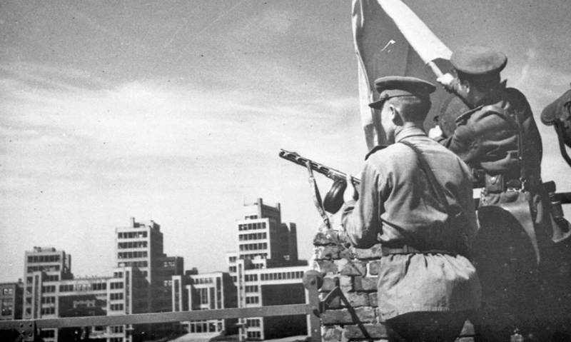 Харьковское сражение. Август 1943 года. Освобождение Харькова история