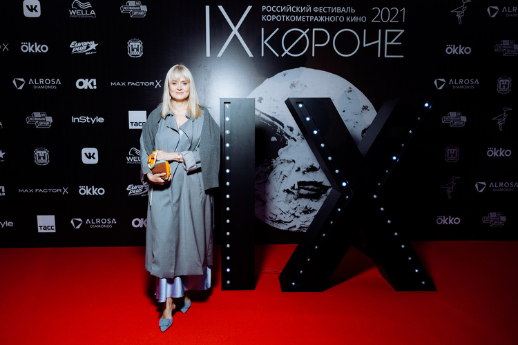 Марина Александрова, Анна Михалкова, Катерина Шпица с мужем и другие на закрытии кинофестиваля Марина Александрова, Анна Михалкова, Катерина Шпица с мужем и другие на закрытии кинофестиваля