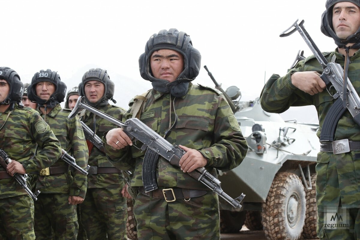 Таджики воюют на украине. Армия Кыргызстана 2022. Армия Таджикистана в ОДКБ. Армия Таджикистан 2022 и Киргизии. Армия Таджикистана 2022.