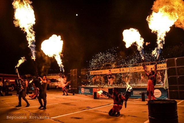 В Коктебеле состоялся второй фестиваль огненных театров «Крым Fire-fest» 3