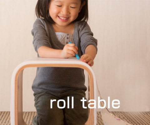 Бесконечный стол для ребенка
