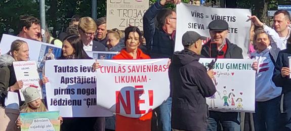 В Латвии вступила в свои права Стамбульская конвенция