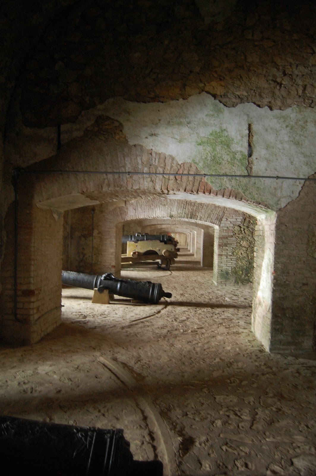 Цитадель Лаферьер — крупнейшее фортификационное сооружение Западного полушария Цитадель Лаферьер — крупнейшее фортификационное сооружение Западного полушария