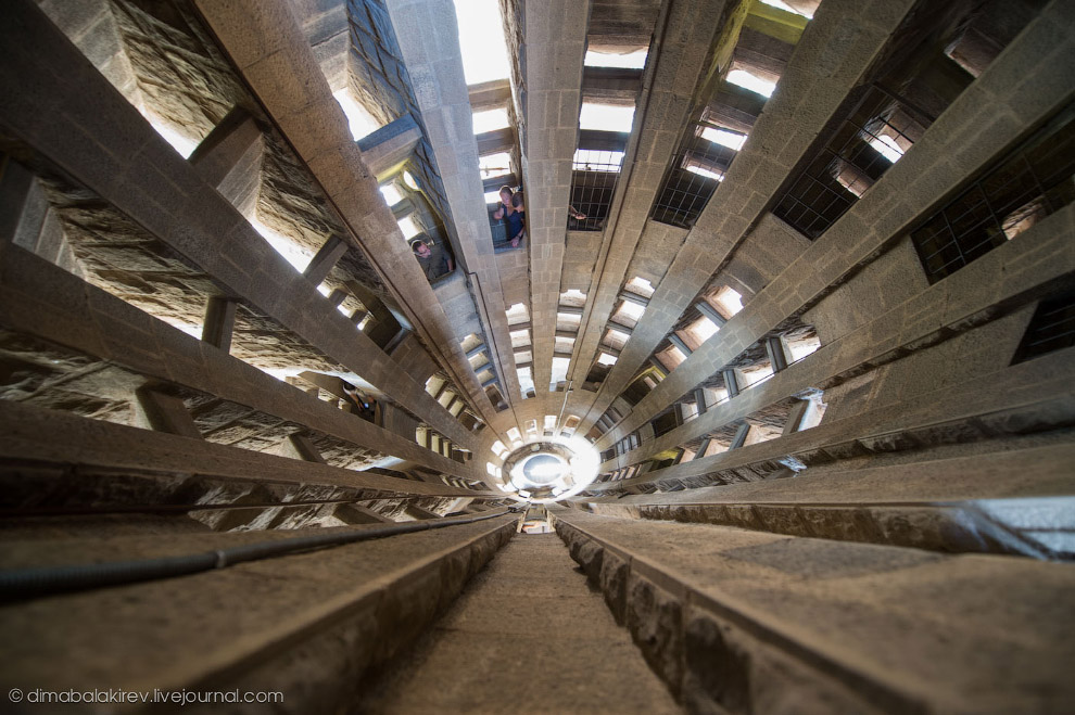 Sagrada Familia: 130-летний долгострой