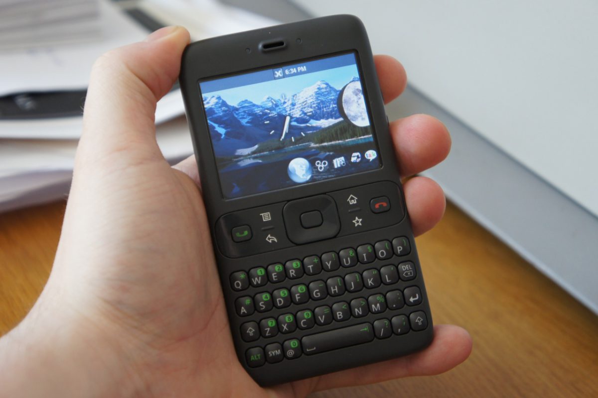 Google Sooner или HTC Exca 300. Каким был первый Android-смартфон