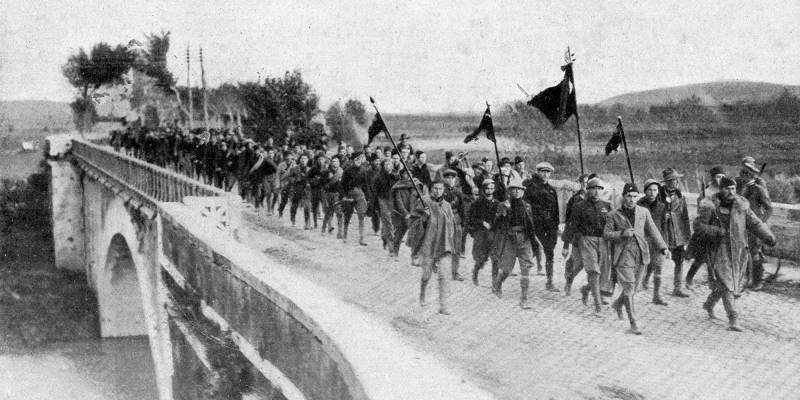 «Марш на Рим» Бенито Муссолини и становление в Италии фашистской диктатуры «Марш на Рим» Бенито Муссолини и становление в Италии фашистской диктатуры история