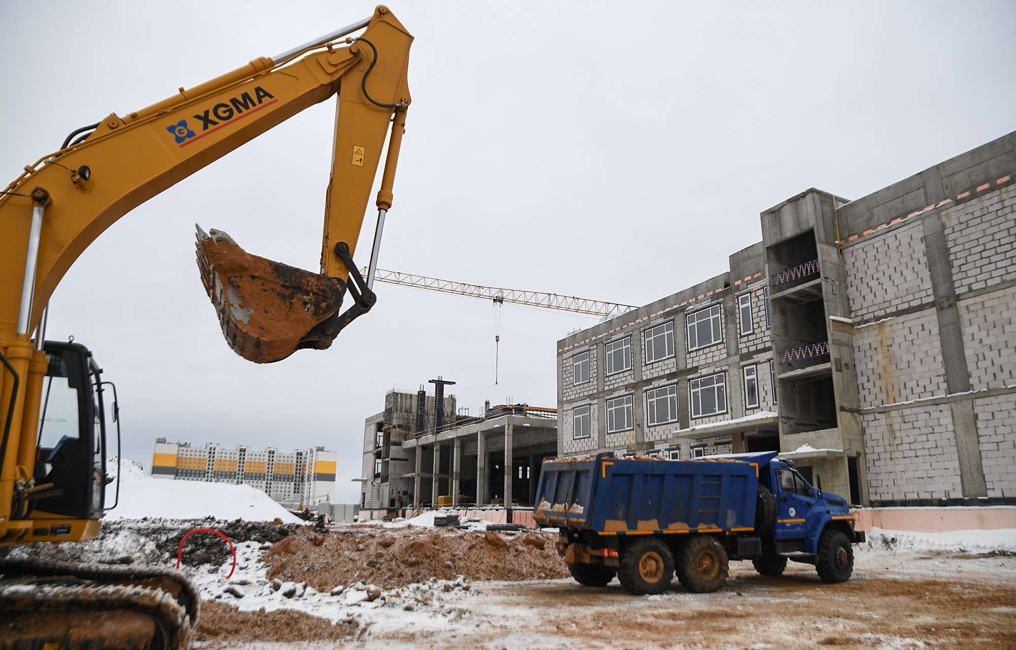 Игорь Руденя проверил, как идет строительство школы и детского сада в микрорайоне «Южный» города Твери