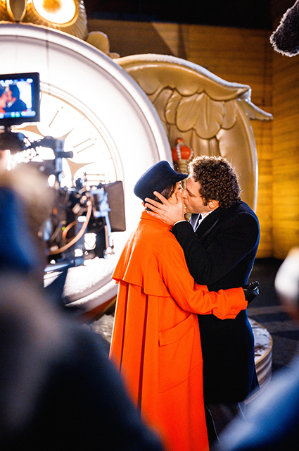 Надежда Михалкова, Агата Муцениеце, Дима Билан и другие на съемках новогодней короткометражки в Москве Надежда Михалкова, Агата Муцениеце, Дима Билан и другие на съемках новогодней короткометражки в Москве Кино