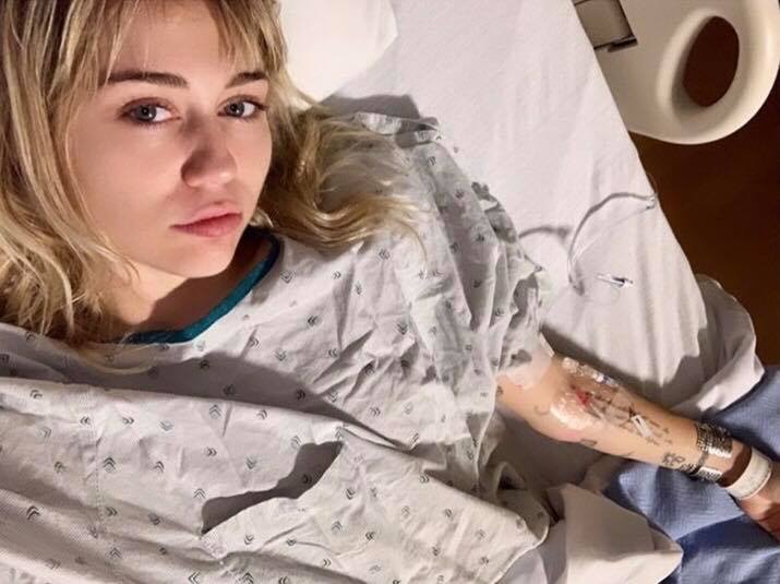 Новый бойфренд Майли Сайрус устроил ей сюрприз в больнице