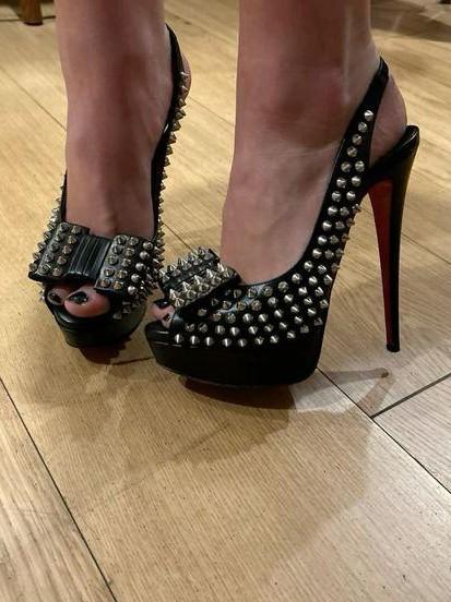 как зумеры возродили культ Louboutins