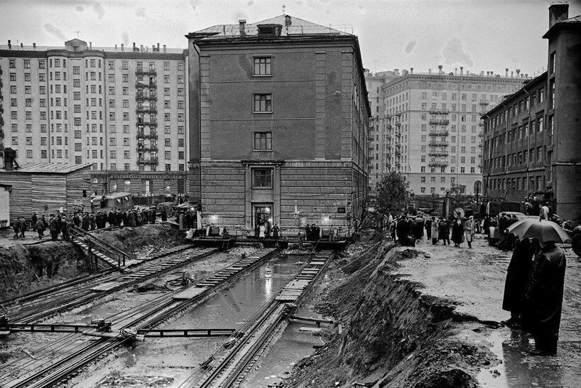 Как в СССР передвигали дома вместе с жильцами архитектура,о недвижимости