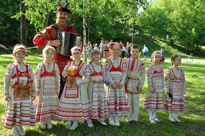 Уличные фестивали в Европе могут облагородить только русские. Развитие отношений РФ - Австрия