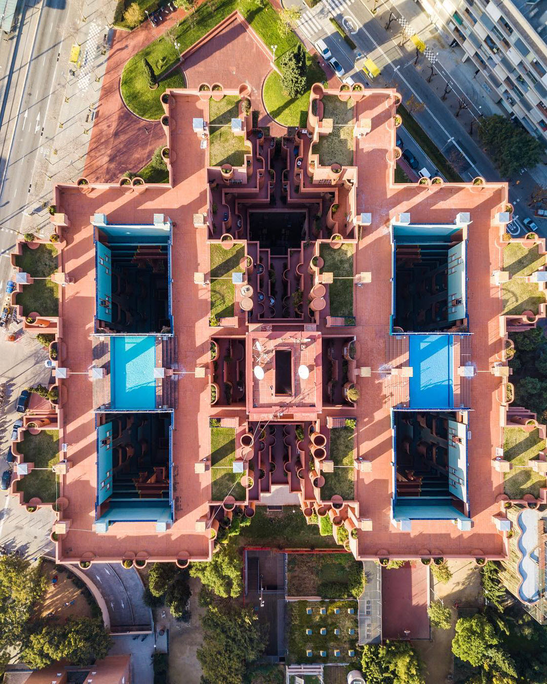 Потрясающие кадры, снятые при помощи дронов Потрясающие кадры, снятые при помощи дронов жизнь