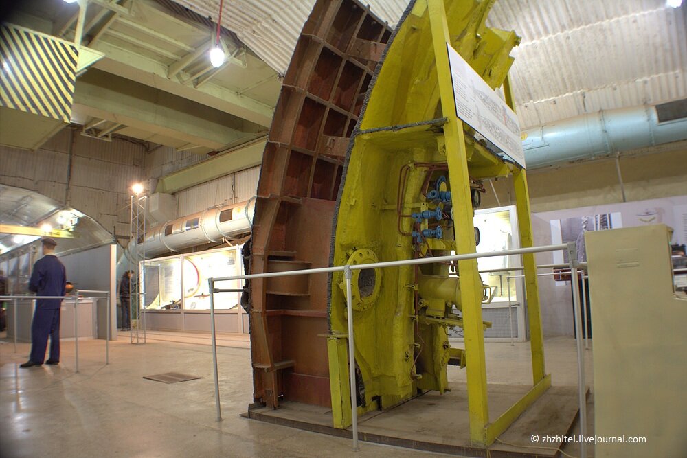 Секретное метро для подводных лодок в Крыму Секретное метро для подводных лодок в Крыму Балаклава