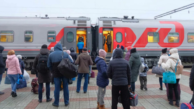В Алтайском крае с 20 апреля начали ездить сезонные поезда