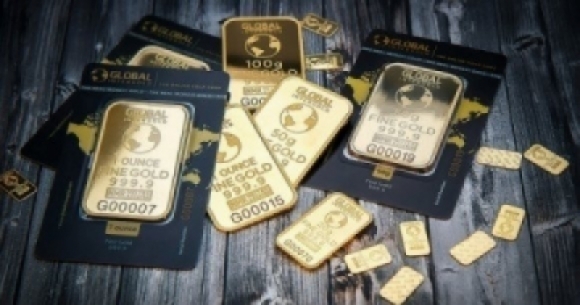 Россия инвестировала миллиарды в золото, стоимость которого бьет рекорды 