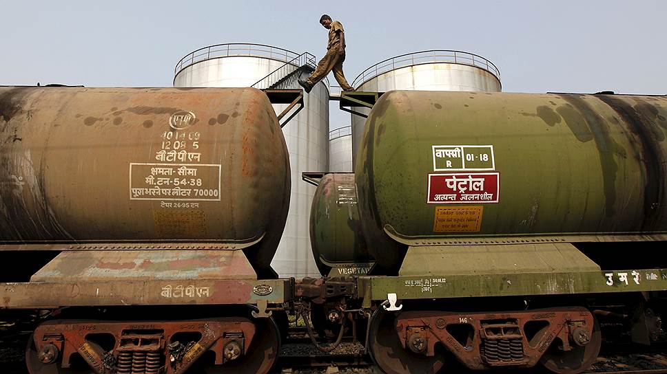 Индия покупала иранскую нефть в период эмбарго со стороны США и ЕС. Основная причина — скидки