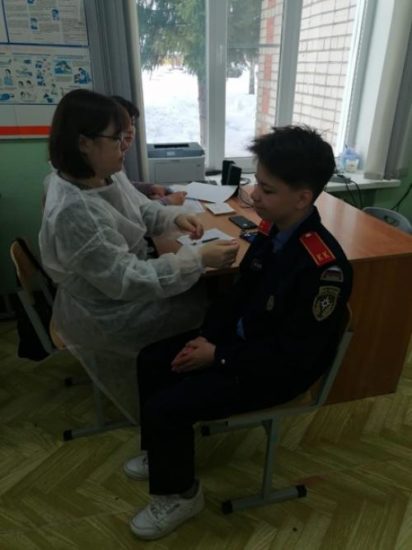 Урок здоровья для школьников мбоу сош поселка солидарность провела врач стоматолог – Маликова Людмила Витальевна.