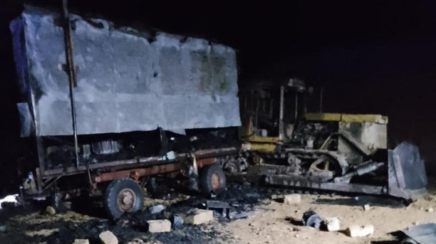 В Первомайском районе сгорел трактор