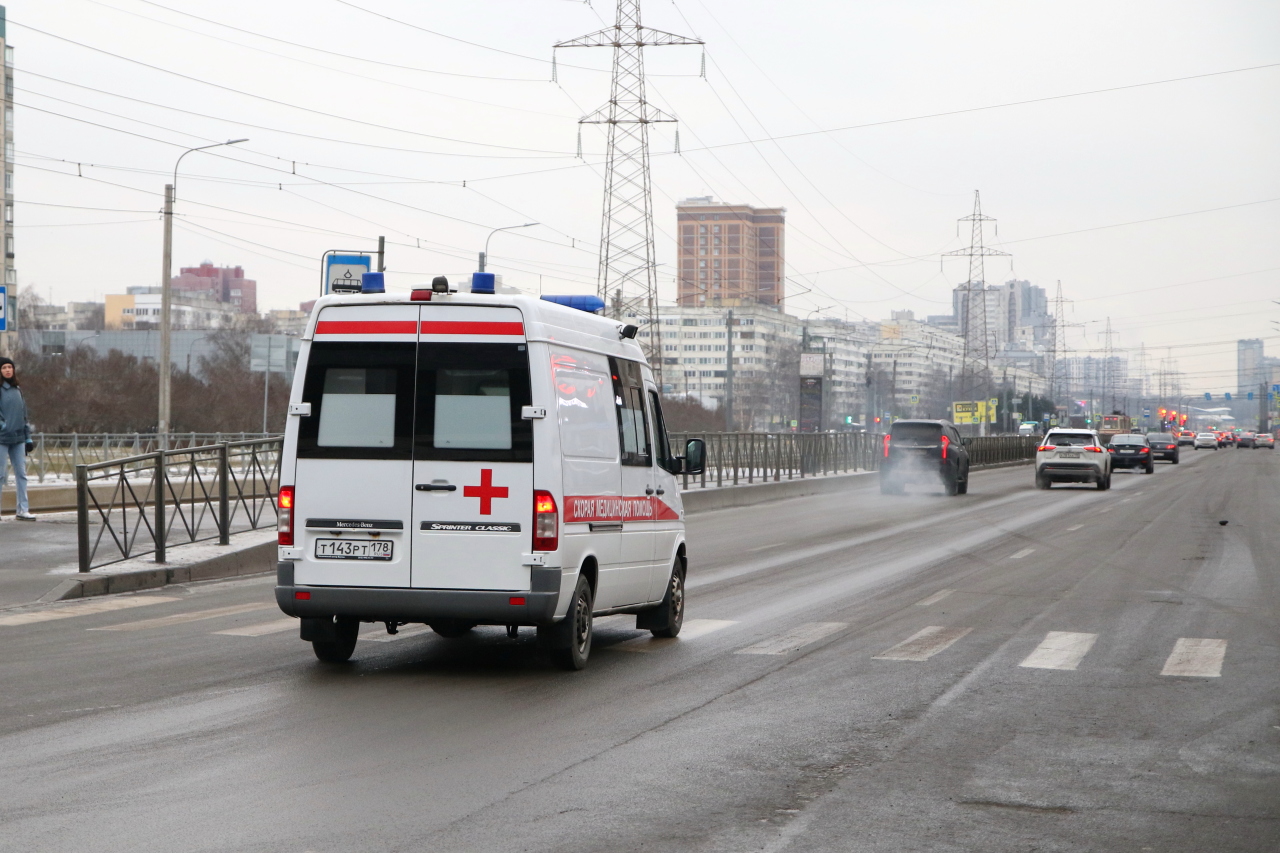 Васильевская горбольница получила автомобиль скорой помощи