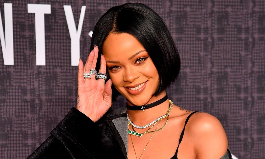 Икона стиля с пеленок: Рианну впервые заметили с шестимесячной дочерью