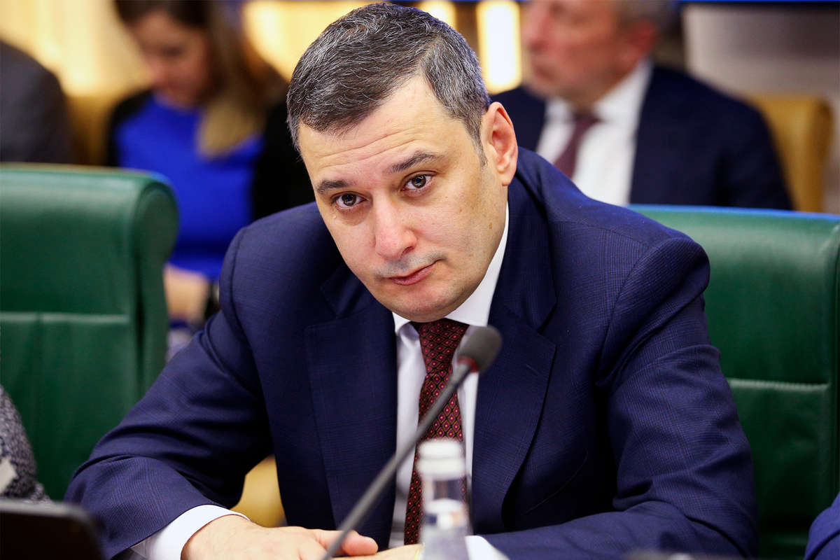 Депутат Госдумы Хинштейн потребовал национализировать оператора связи 