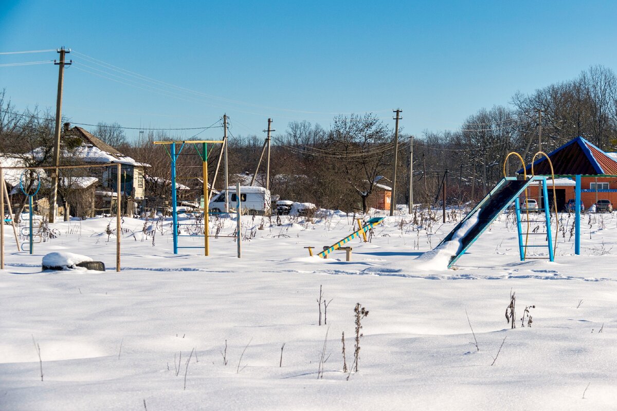 Хутор Зазулин: гуляла среди гусей, кур и овец и нашла немецкий военный мемориал 