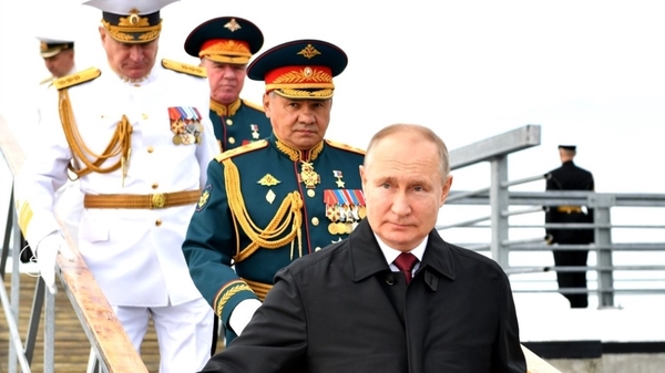 Глава Минобороны Сергей Шойгу обсудил с Путиным денежное довольствие военнослужащих