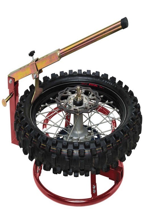 BikeMaster представляет новый переносной стенд для ремонта колес