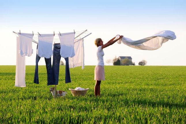 Как правильно сушить одежду после стирки