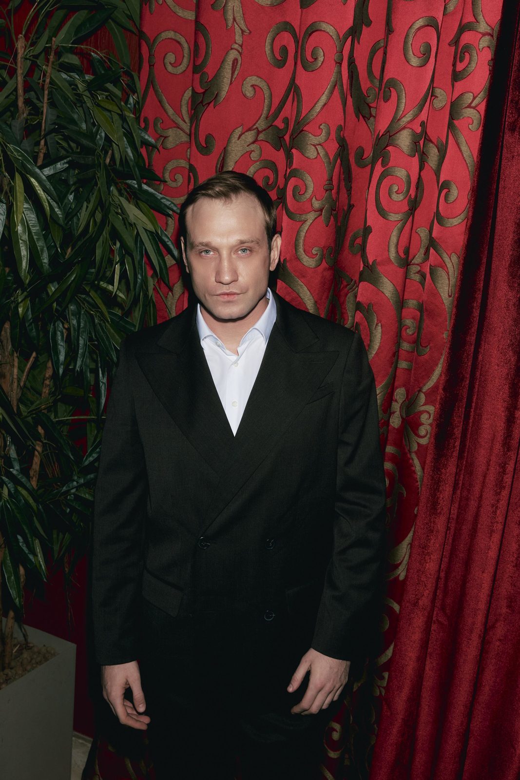 Ценный подарок: Юлия Снигирь, Виктория Толстоганова и Стася Милославская