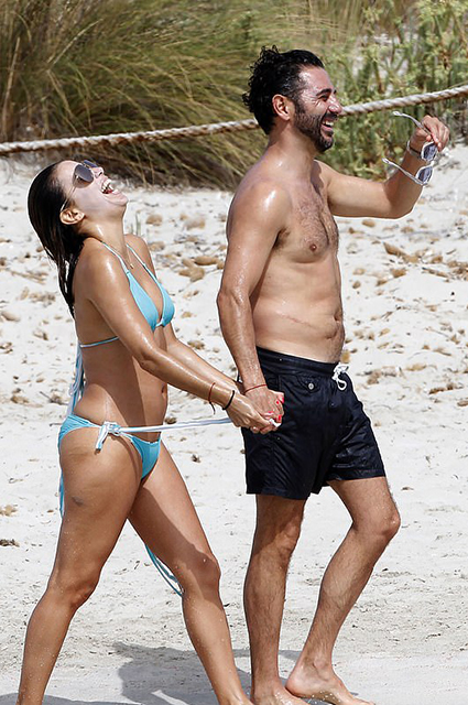 Ева Лонгория отдыхает с мужем и сыном на Карибах Экстерьер