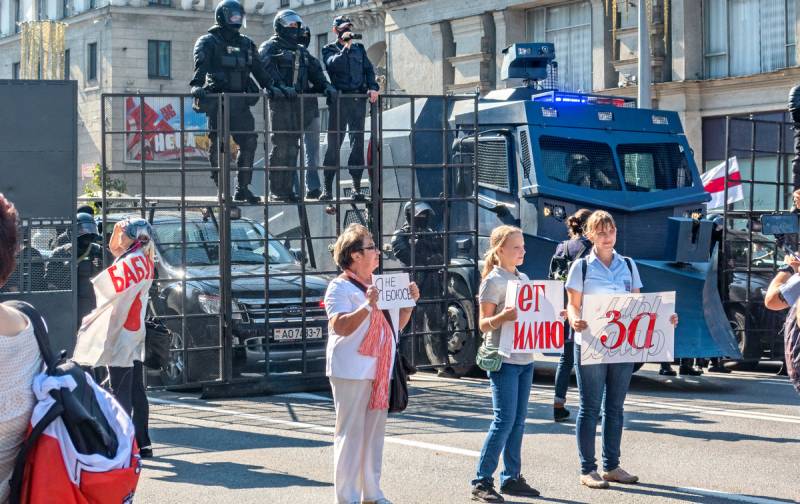 Худшее еще впереди: Почему в случае с «беломайданом» расслабляться не стоит Политика