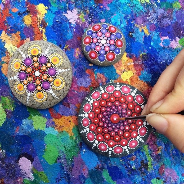 piedras-mandala-pintadas-a-mano-4
