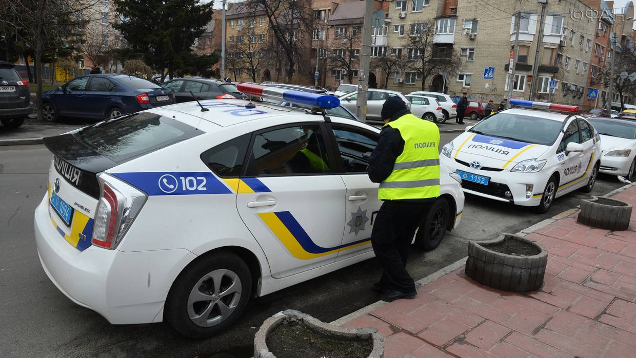 На Украине назрели бунты полицейских — стране грозит хаос