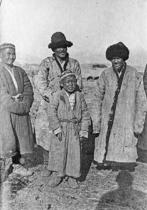 Советские пограничники не только ловили нарушителей границы, но и "снежного человека" история