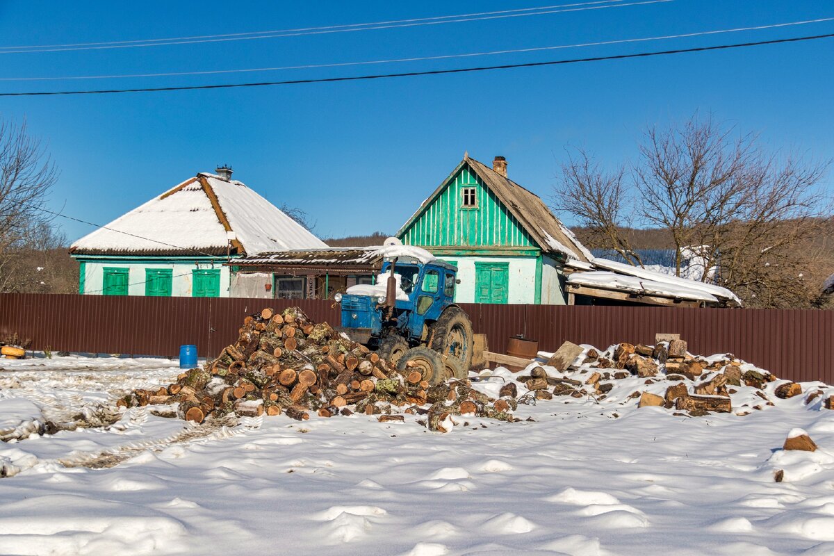 Хутор Зазулин: гуляла среди гусей, кур и овец и нашла немецкий военный мемориал 