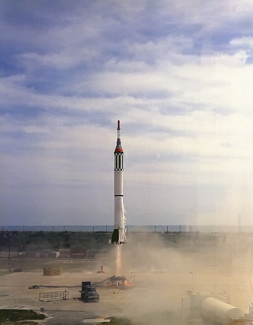 ​Пуск ракеты-носителя Mercury-Redstone BD (Booster Development) с макетом космического корабля Mercury на полигоне мыса Канаверал (штат Флорида); 24 марта 1961 года. NASA mix.msfc.nasa.gov - «Меркурий» против «Востока» | Warspot.ru