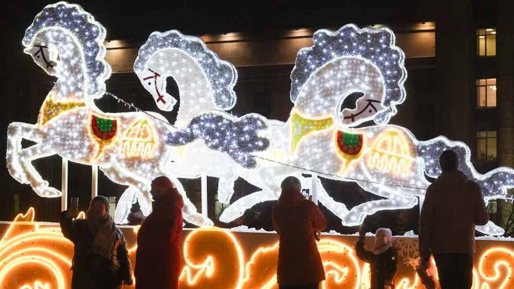 Российские регионы потратили почти миллиард рублей на новогоднюю подсветку