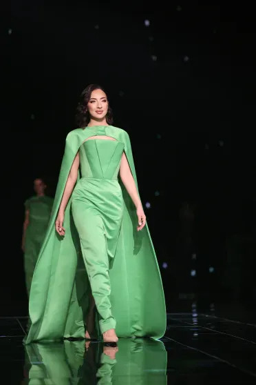 Zivert на сцене, обращение от Юлии и Анны Пересильд и 