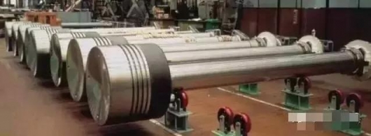 Вы не поверите, но у двигателей бывает от 1 до 64 цилиндров авто и мото,автоновости