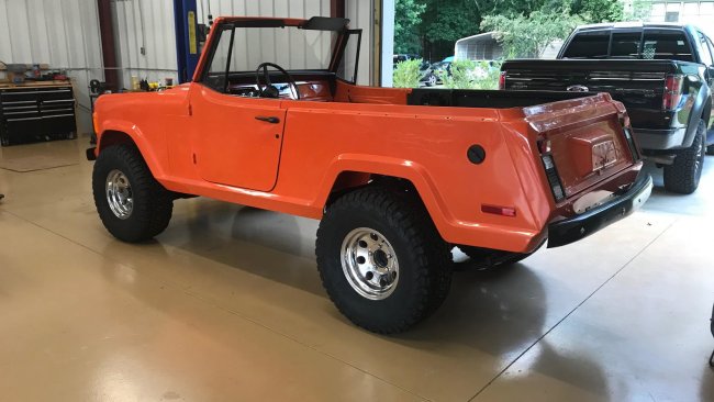 В США на внедорожник Jeepster Commando возлагали большие надежды В США на внедорожник Jeepster Commando возлагали большие надежды Автомобили