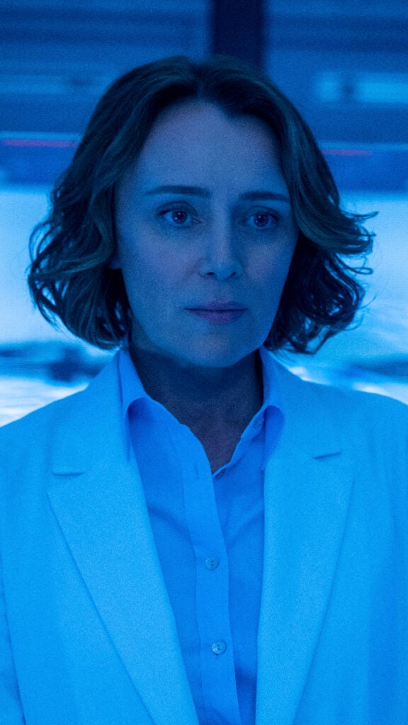 Keeley Hawes as Kira Manning