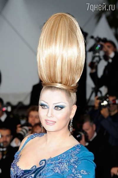 Вчера встречался с Леной Лениной... теперь ношу с собой термос Лена Ленина