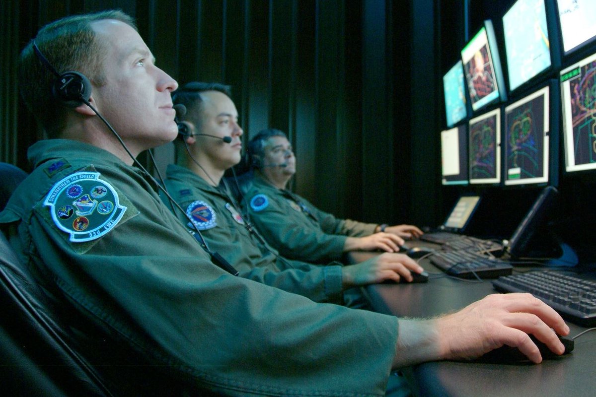 Сенатор Клинцевич рассказал об информационной войне Западом против России