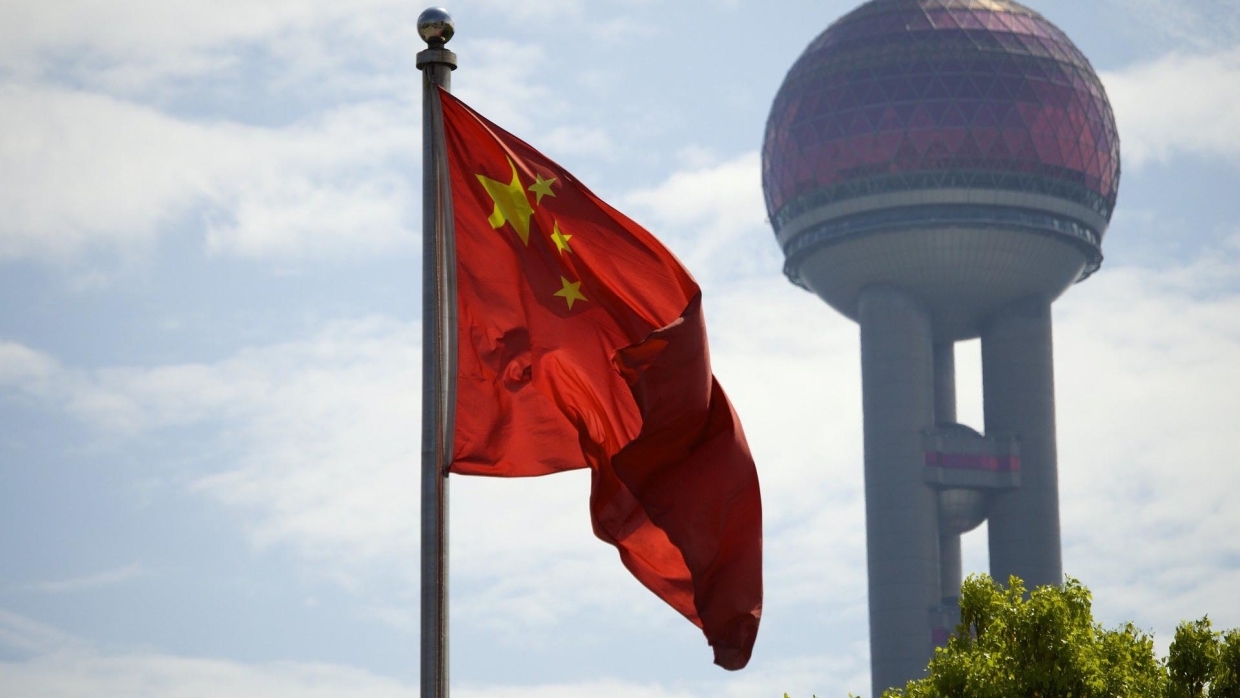 В Китае более 30 чиновников наказали из-за вспышки COVID-19. События дня